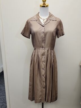 Dosa Silk Shirt Dress Taupe Button Front Pleated Midi 100% Silk Size Small